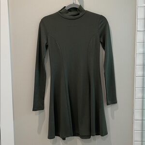 Forever 21 Olive Long Sleeve mini Dress size S